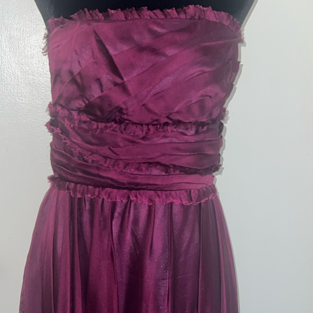 Monique Lhuillier Bridesmaids Strapless Chiffon Knee length Dress. Size 12